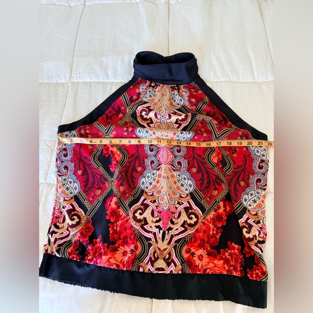 Jones New York chic sleeveless halter mock neck red black gold dressy top Lg EUC - Picture 11 of 12